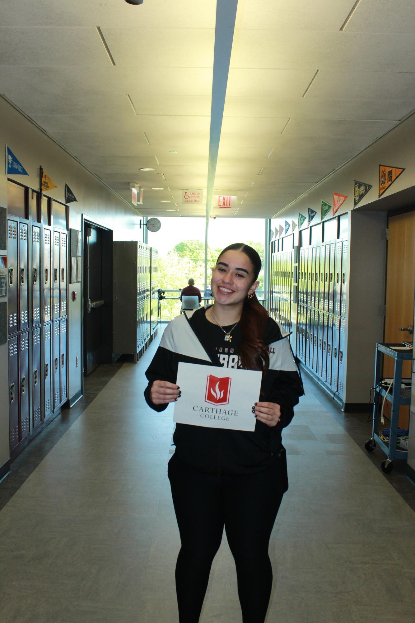 Seniors Celebrate Decision Day in College Seminar!