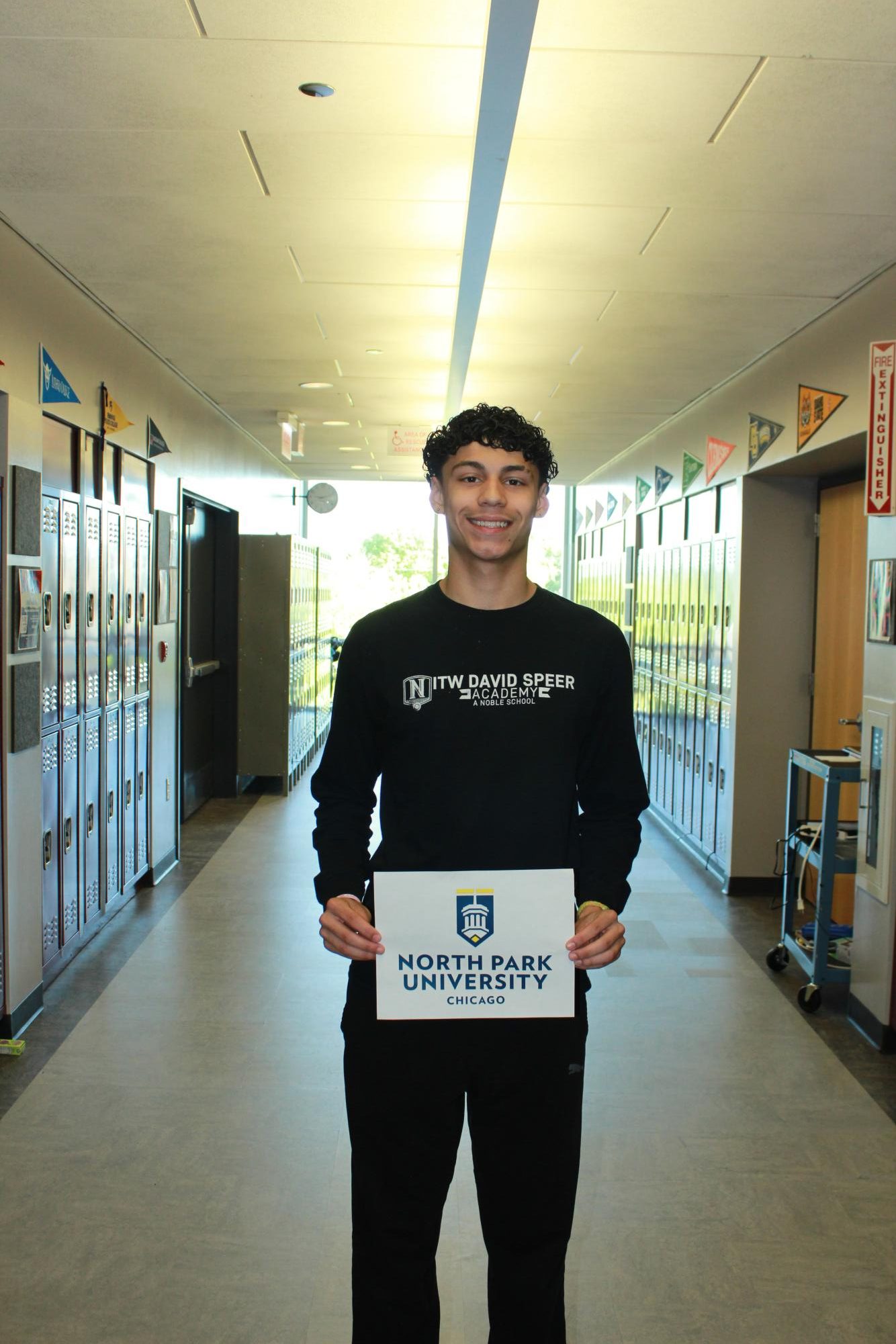 Seniors Celebrate Decision Day in College Seminar!