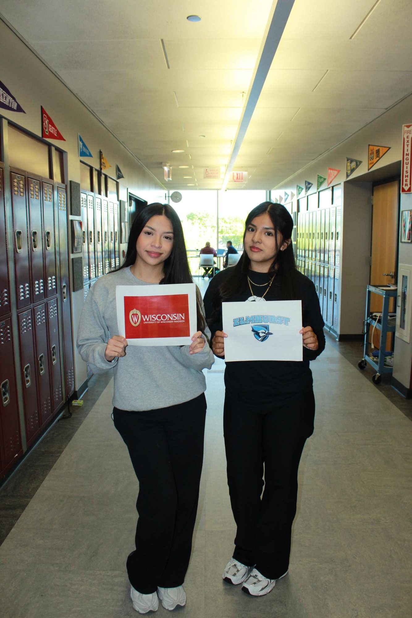 Seniors Celebrate Decision Day in College Seminar!