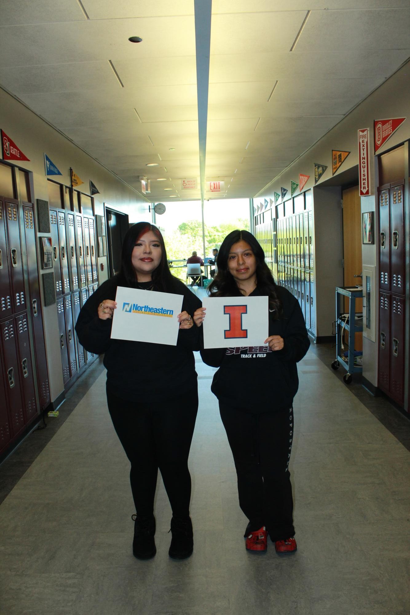 Seniors Celebrate Decision Day in College Seminar!