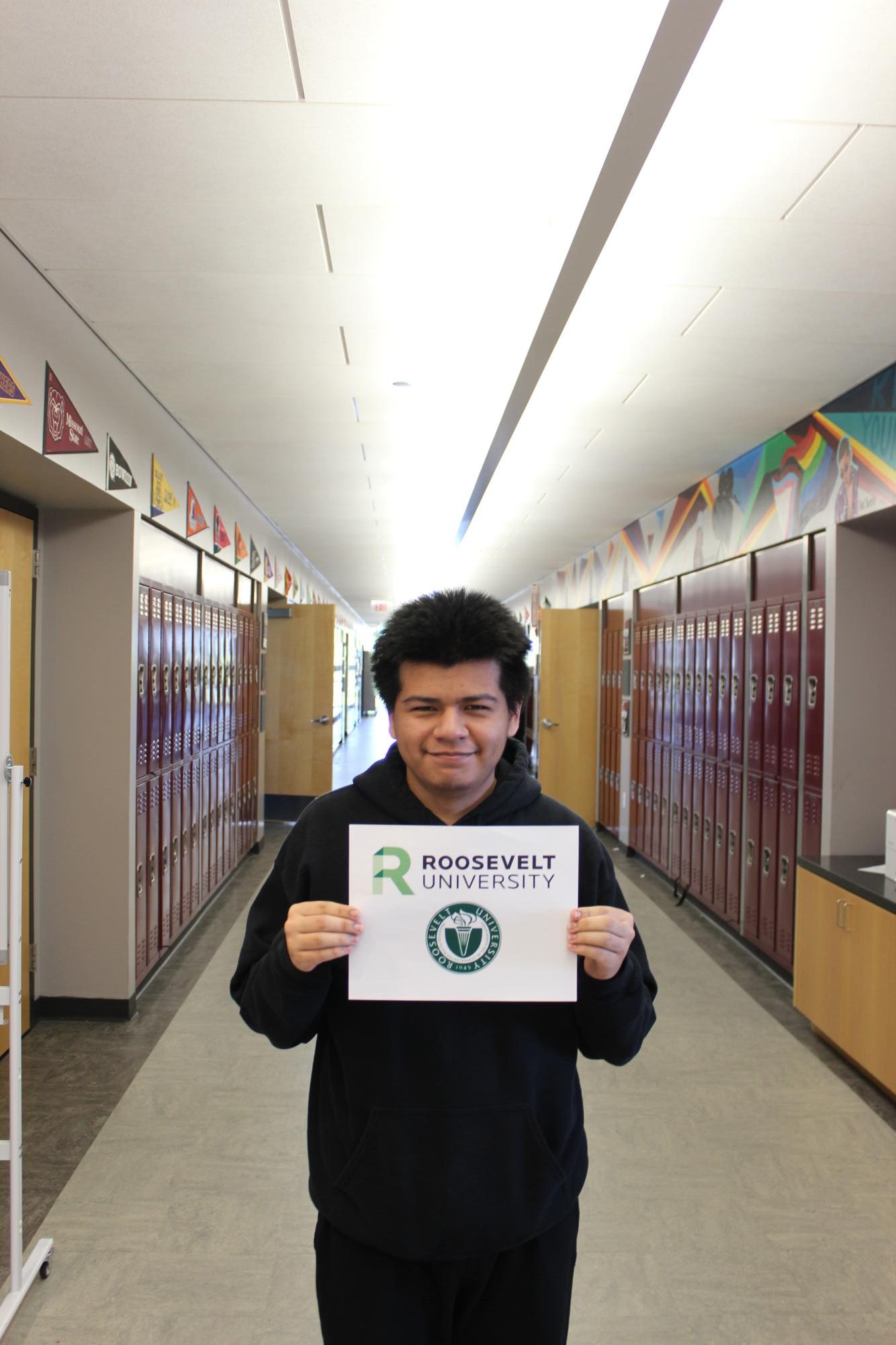 Seniors Celebrate Decision Day in College Seminar!