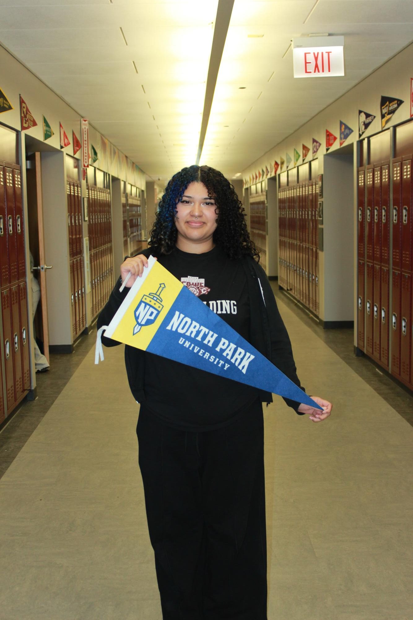Seniors Celebrate Decision Day in College Seminar!